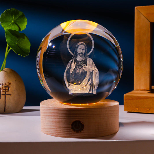 Leuchtende Kristallkugel mit Jesus-Gravur – edle Dekoration mit spiritueller Symbolik